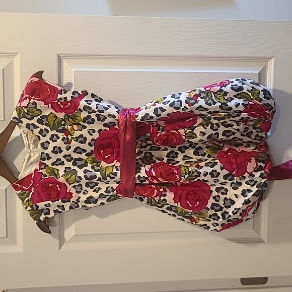 Children's Place Dress Size 10 NWT - Picture 1 of 4
